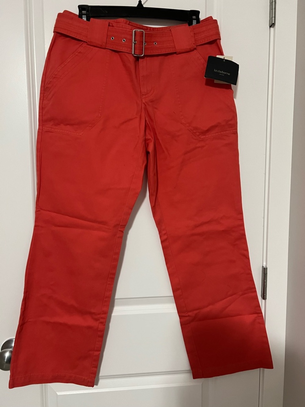 Liz Claiborne Coral Ankle Pants - Petite Size 10 - NWT - Belted